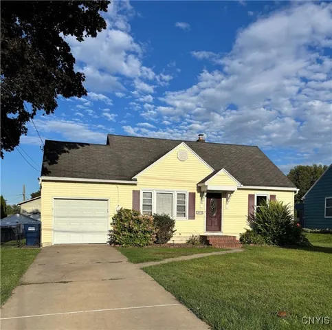 $189,000 | 308 Kenwick Drive, Syracuse, NY 13208