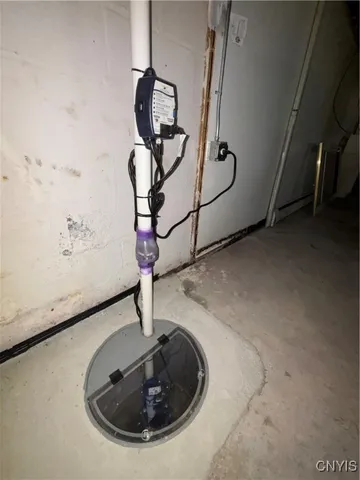 $189,000 | 308 Kenwick Drive, Syracuse, NY 13208