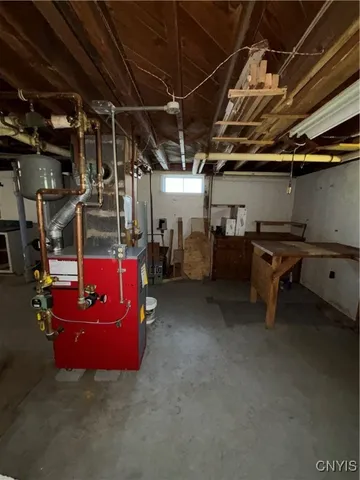 $189,000 | 308 Kenwick Drive, Syracuse, NY 13208