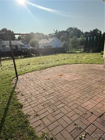 $189,000 | 308 Kenwick Drive, Syracuse, NY 13208