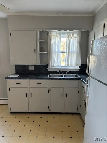 $189,000 | 308 Kenwick Drive, Syracuse, NY 13208