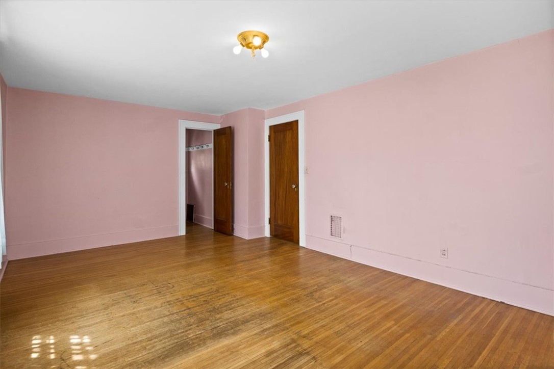 582 Rocket Street Rochester, NY 14609 - Photo 22 of 27