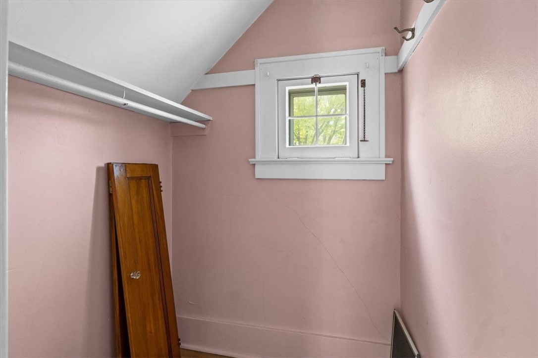 582 Rocket Street Rochester, NY 14609 - Photo 23 of 27