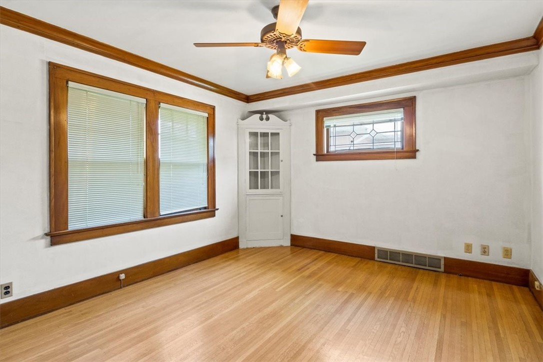 582 Rocket Street Rochester, NY 14609 - Photo 9 of 27