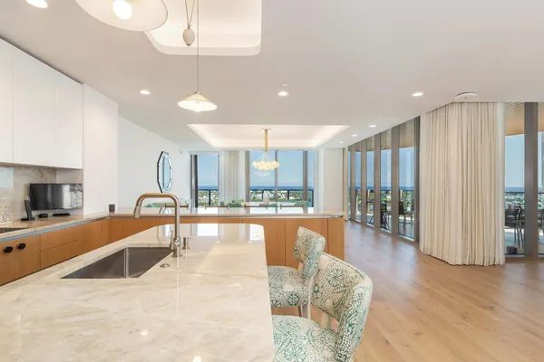 $95,000 | 1333 South Flagler Drive, Unit 1502, West Palm Beach, FL 33401