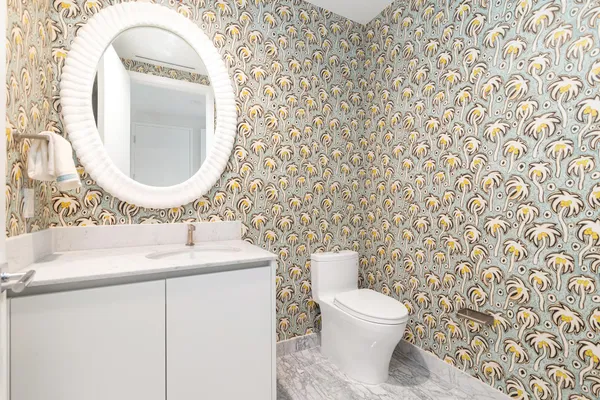 $95,000 | 1333 South Flagler Drive, Unit 1502, West Palm Beach, FL 33401