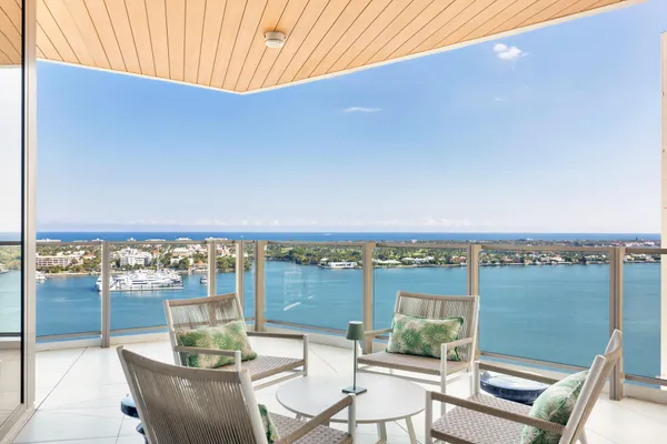 $95,000 | 1333 South Flagler Drive, Unit 1502, West Palm Beach, FL 33401