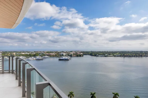 $95,000 | 1333 South Flagler Drive, Unit 1502, West Palm Beach, FL 33401