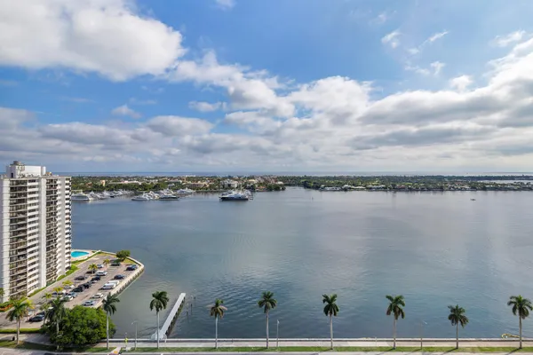 $95,000 | 1333 South Flagler Drive, Unit 1502, West Palm Beach, FL 33401
