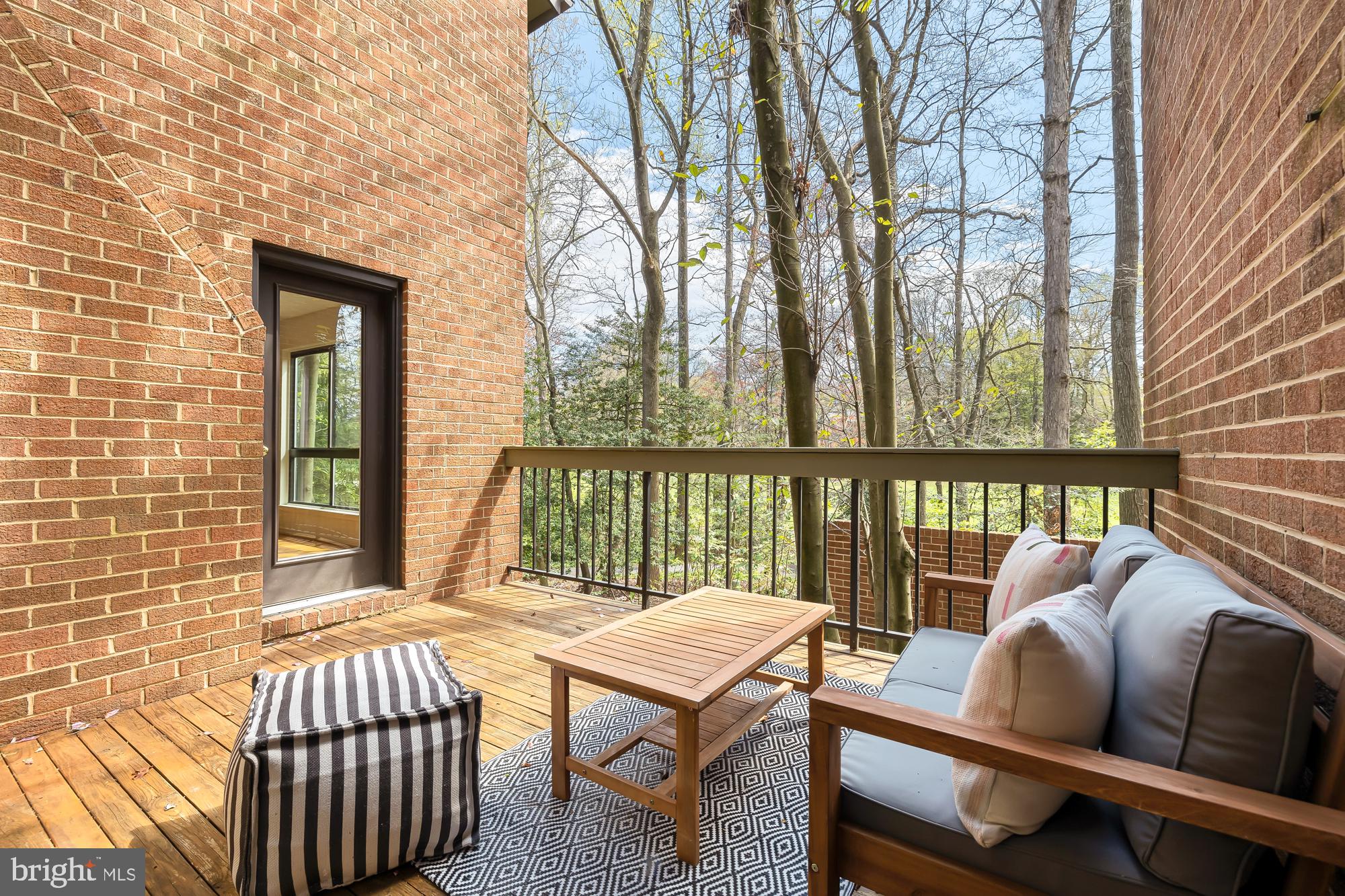 11713 Indian Ridge Road Reston, VA 20191 - Photo 18 of 54