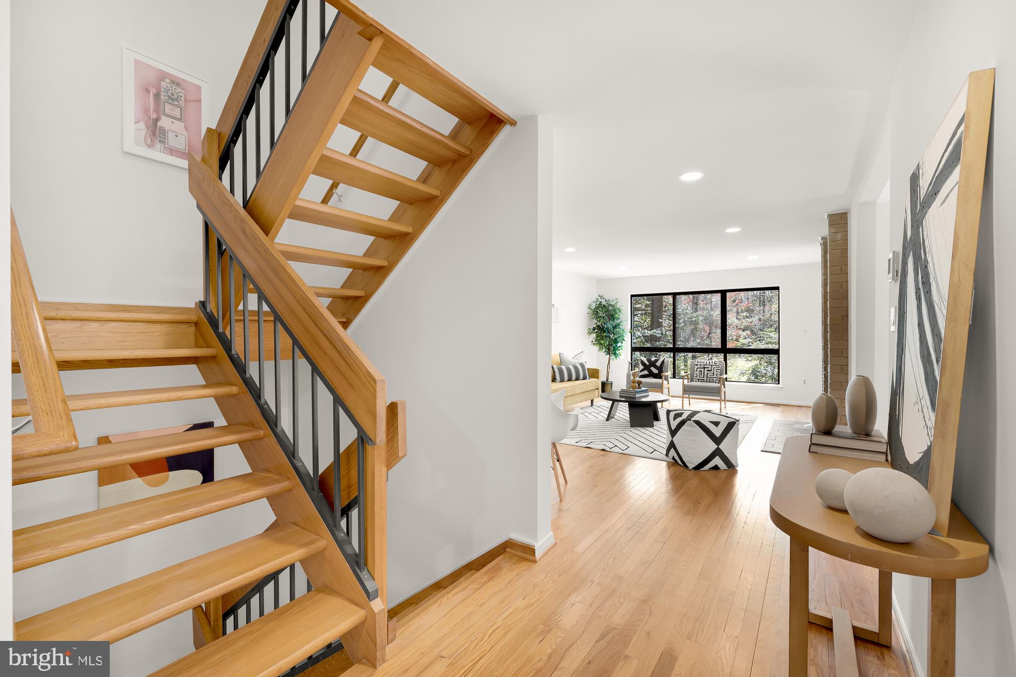 11713 Indian Ridge Road Reston, VA 20191 - Photo 5 of 54