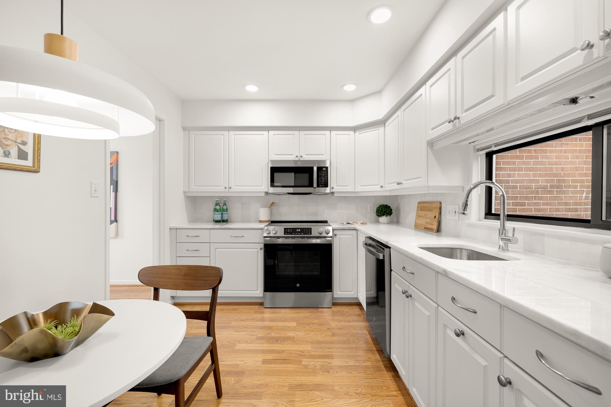 11713 Indian Ridge Road Reston, VA 20191 - Photo 10 of 54