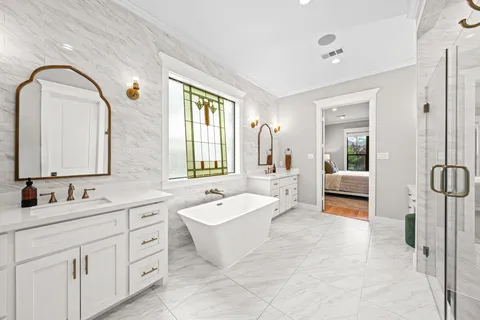$1,350,000 | 1013 Martin Street, Houston, TX 77018