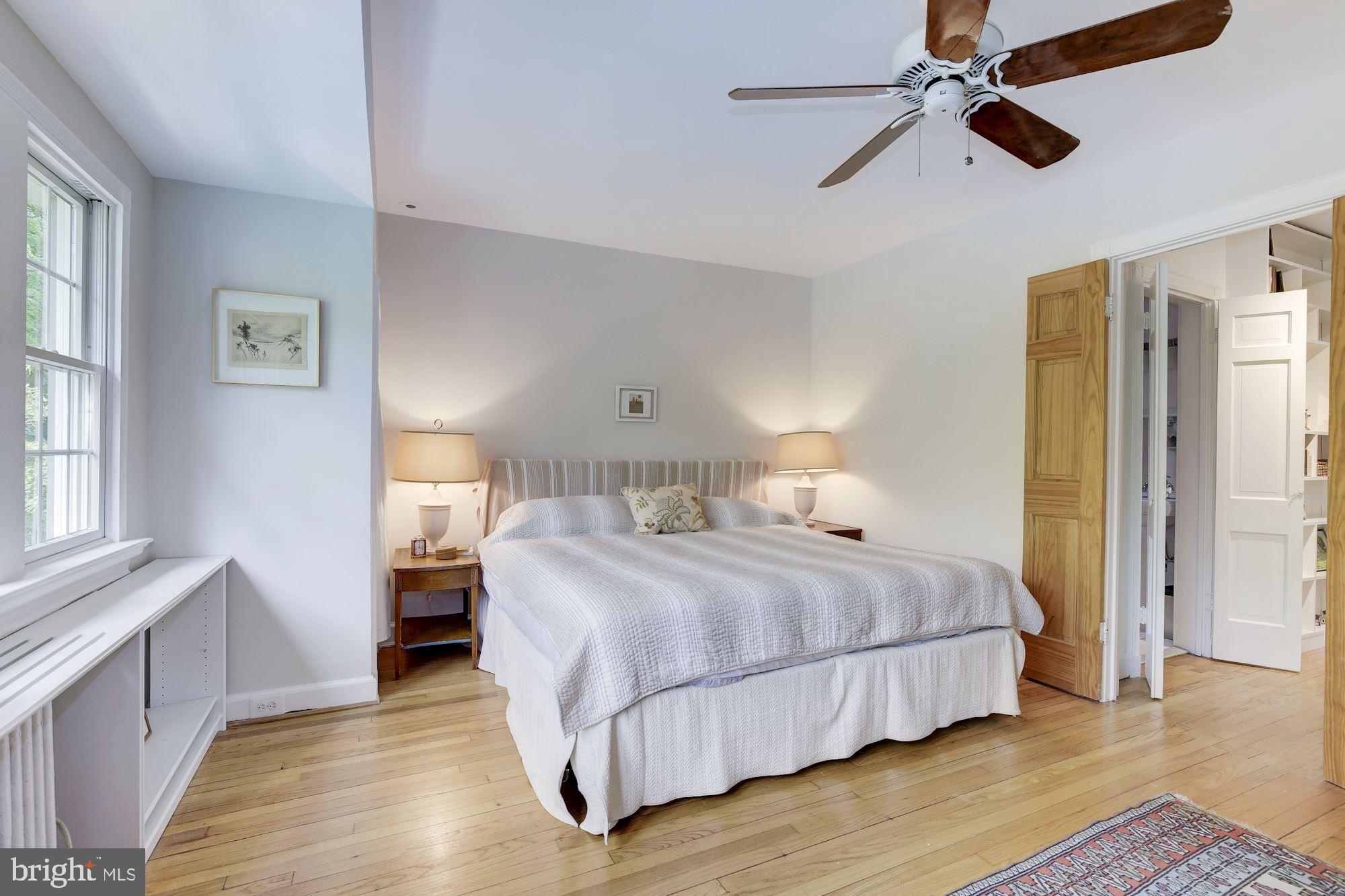 4420 Reservoir Road Northwest Washington, DC 20007 - Photo 16 of 37 Bedroom 1