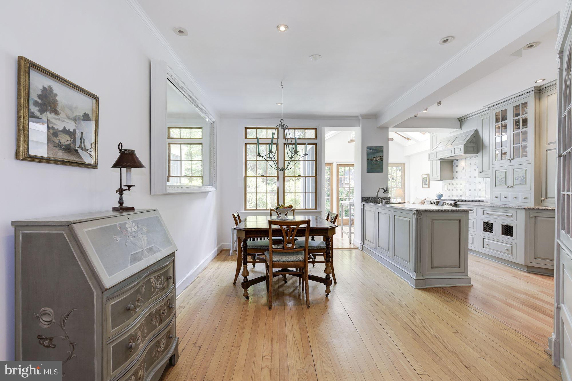 4420 Reservoir Road Northwest Washington, DC 20007 - Photo 6 of 37 Dining Area