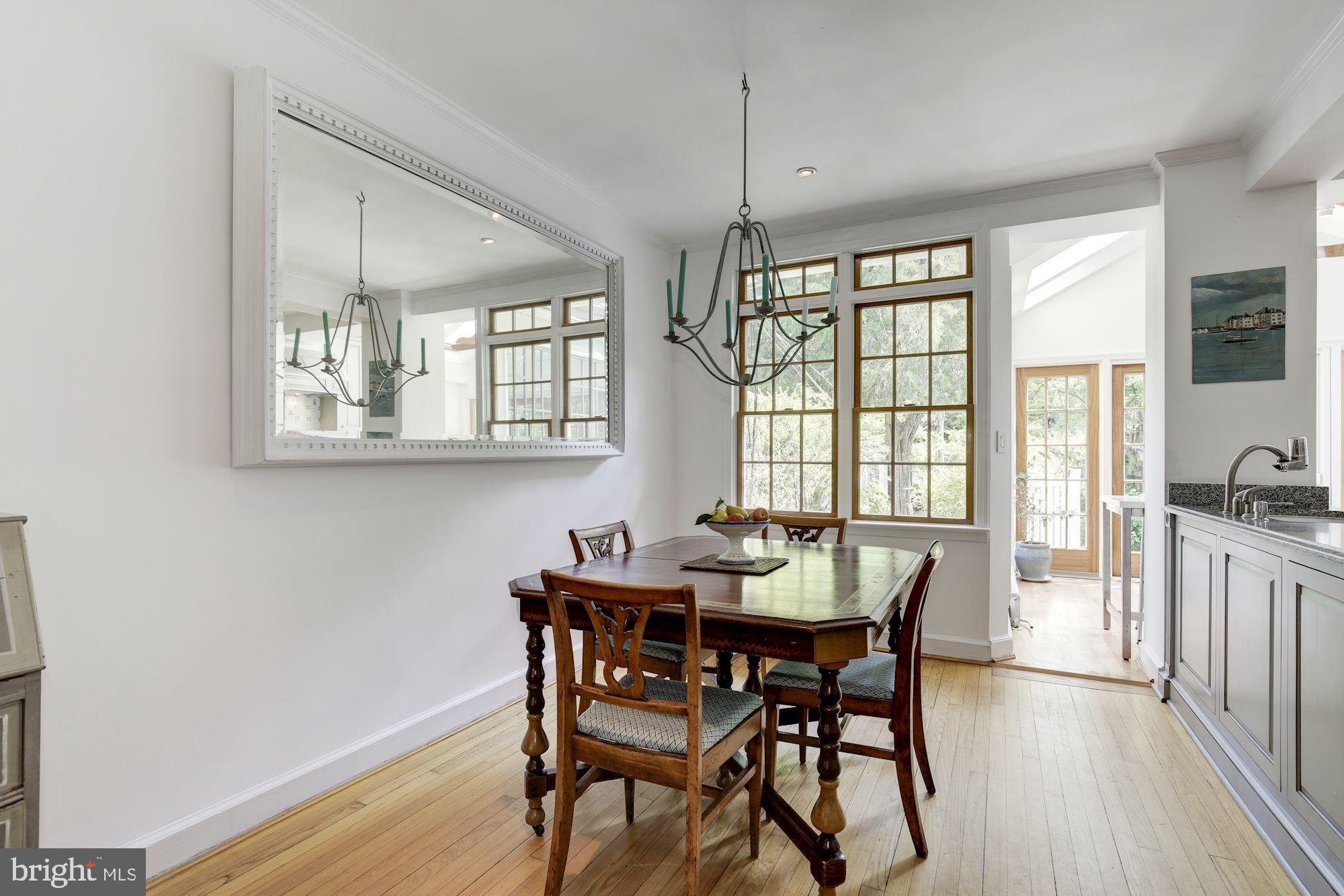 4420 Reservoir Road Northwest Washington, DC 20007 - Photo 8 of 37 Dining Area