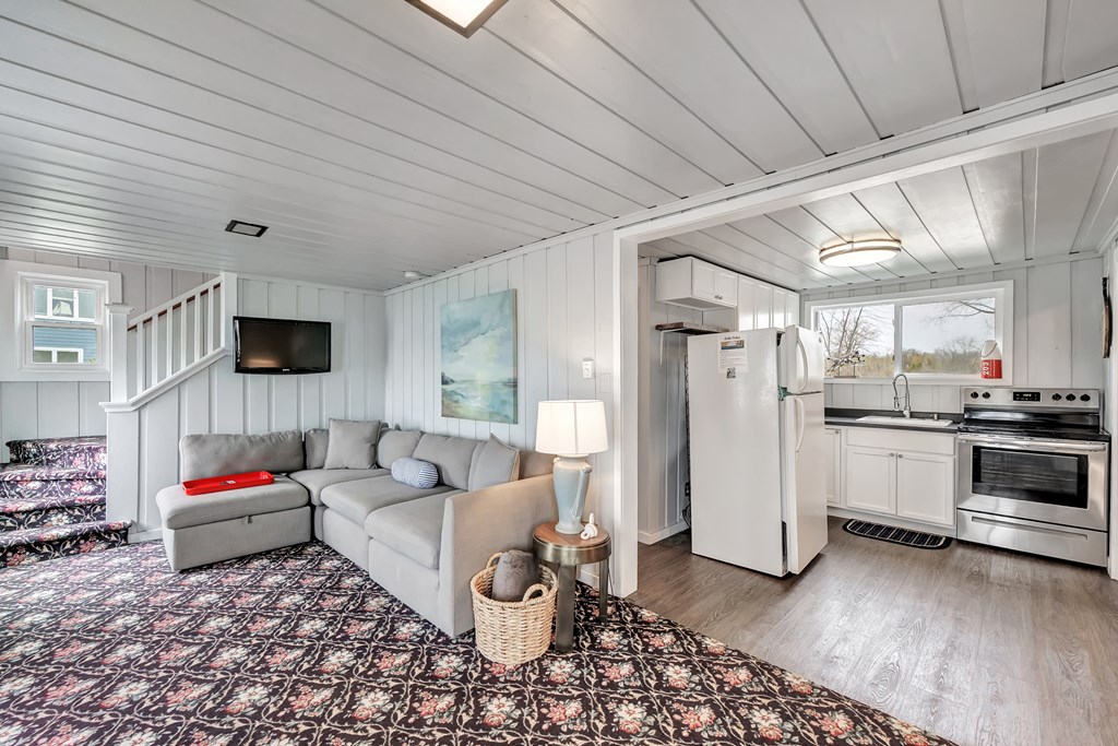 3904 Sand Bay Point Road Sturgeon Bay, WI 54235 - Photo 7 of 45