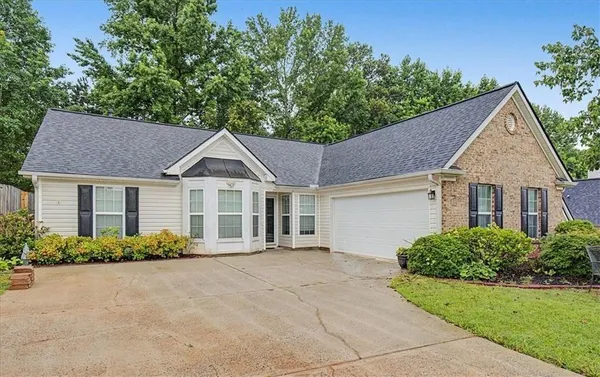 $325,000 | 221 Mount Laurel Drive, Dallas, GA 30132