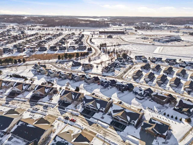 $425,000 | 3509 Cambridge Place, River Falls, WI 54022