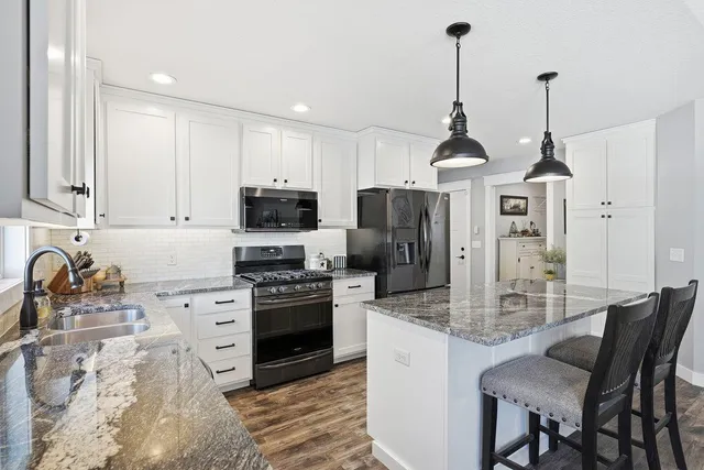 $425,000 | 3509 Cambridge Place, River Falls, WI 54022