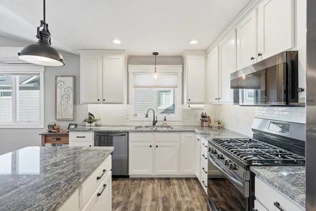 $425,000 | 3509 Cambridge Place, River Falls, WI 54022