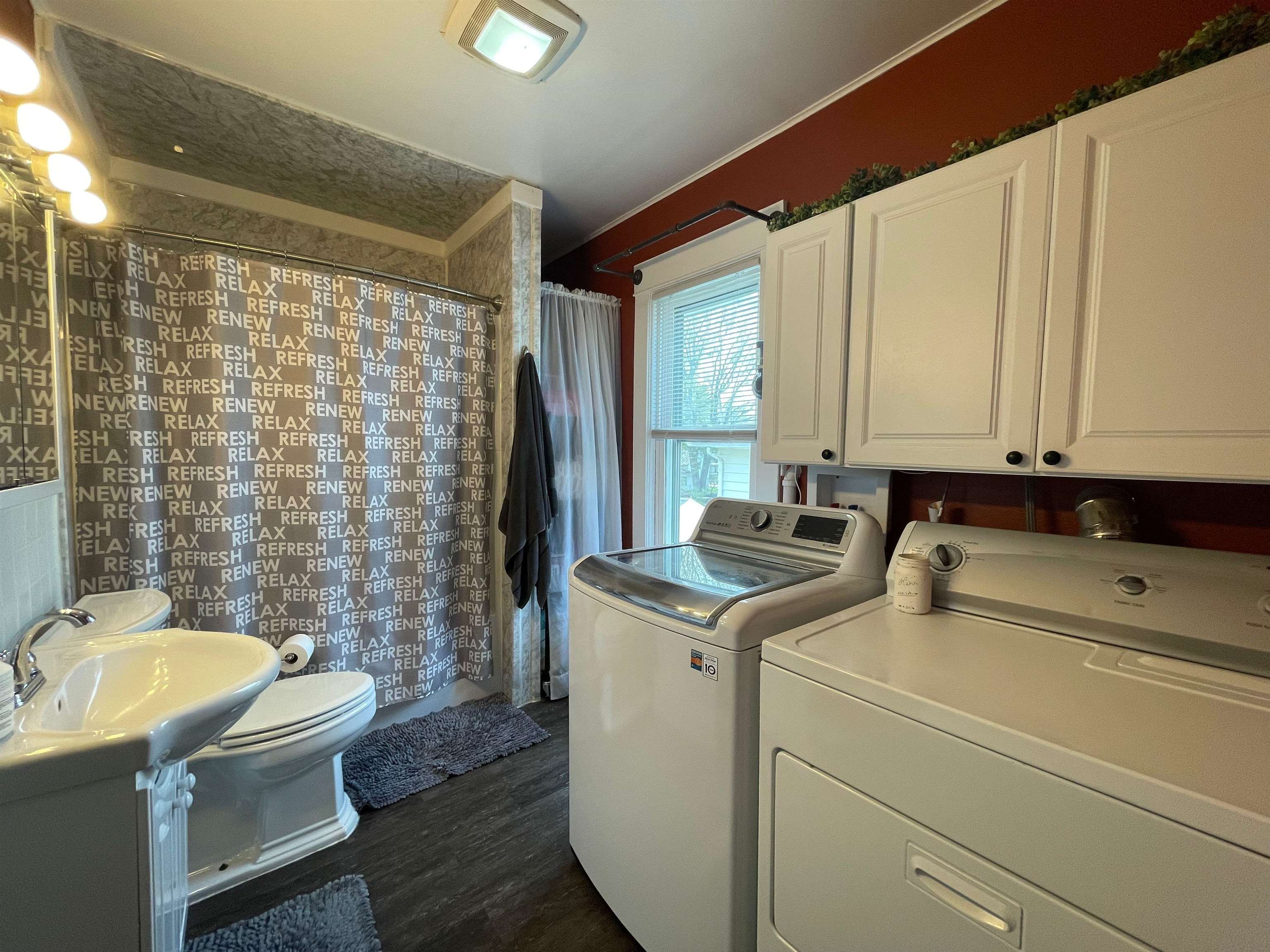 408 7th Street Baraboo, WI 53913 - Photo 12 of 32