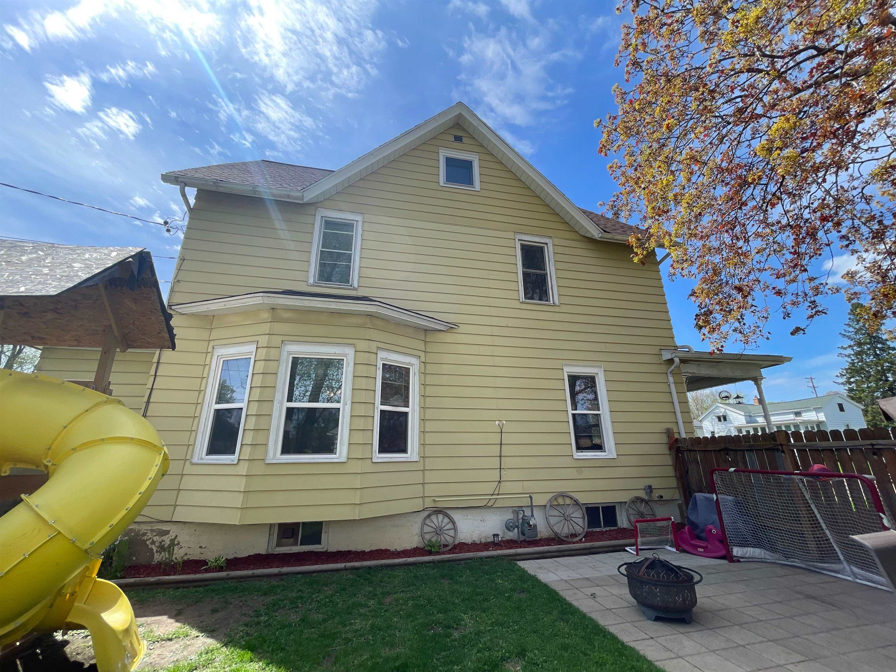 408 7th Street Baraboo, WI 53913 - Photo 27 of 32