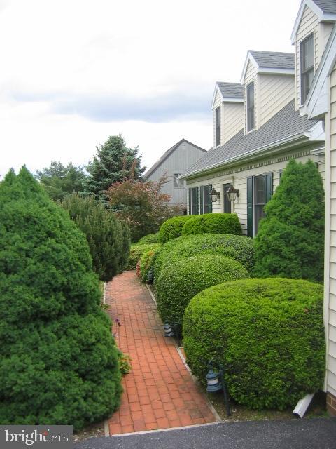 525 Koser Road Lititz, PA 17543 - Photo 2 of 21