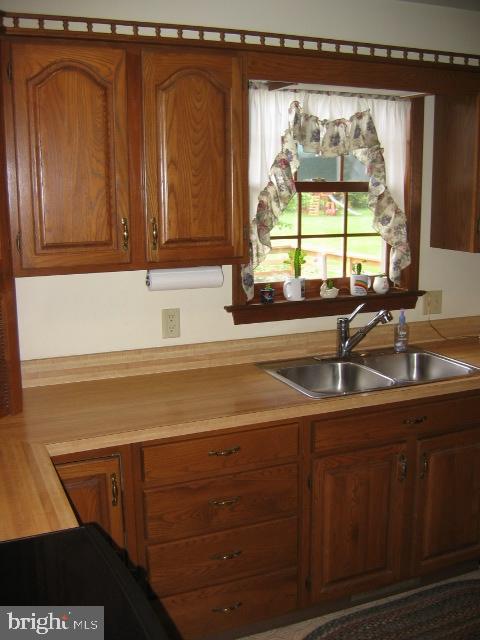 525 Koser Road Lititz, PA 17543 - Photo 8 of 21