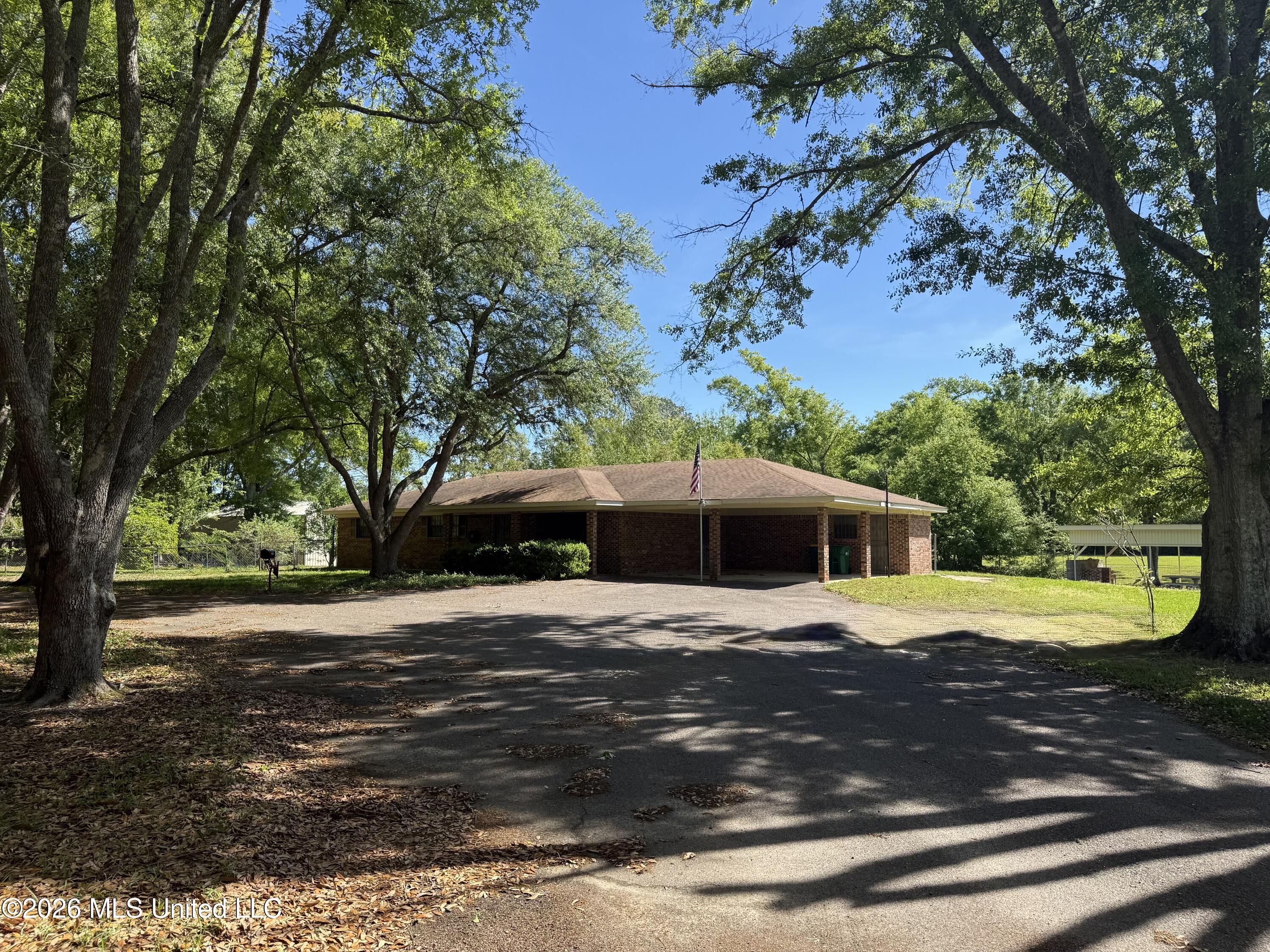 9504 Kimberly Circle Moss Point, MS 39562 - Photo 6 of 35 IMG_2856