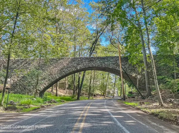 $449,900 | 2135 Laurel Lane, Buck Hill Falls, PA 18323