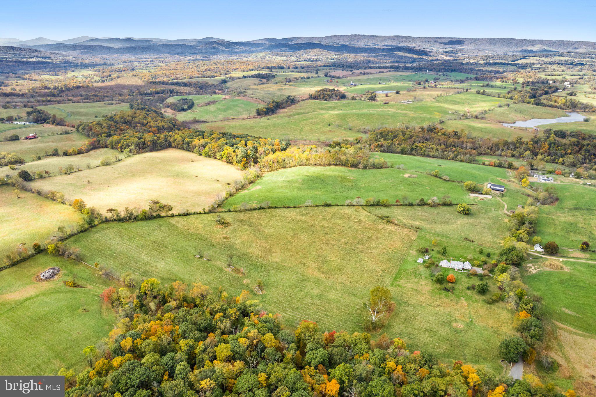 8263 Oak Spring Road Marshall, VA 20115 - Photo 4 of 12