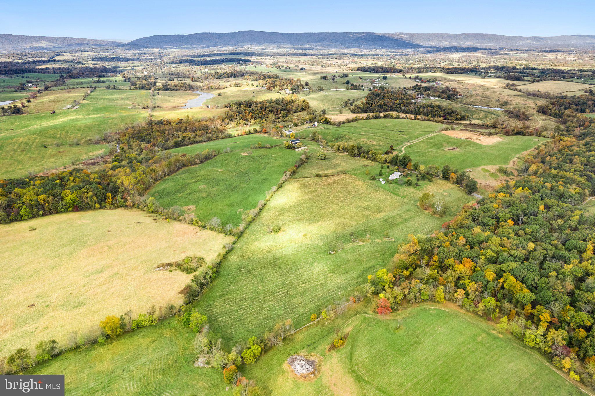 8263 Oak Spring Road Marshall, VA 20115 - Photo 5 of 12