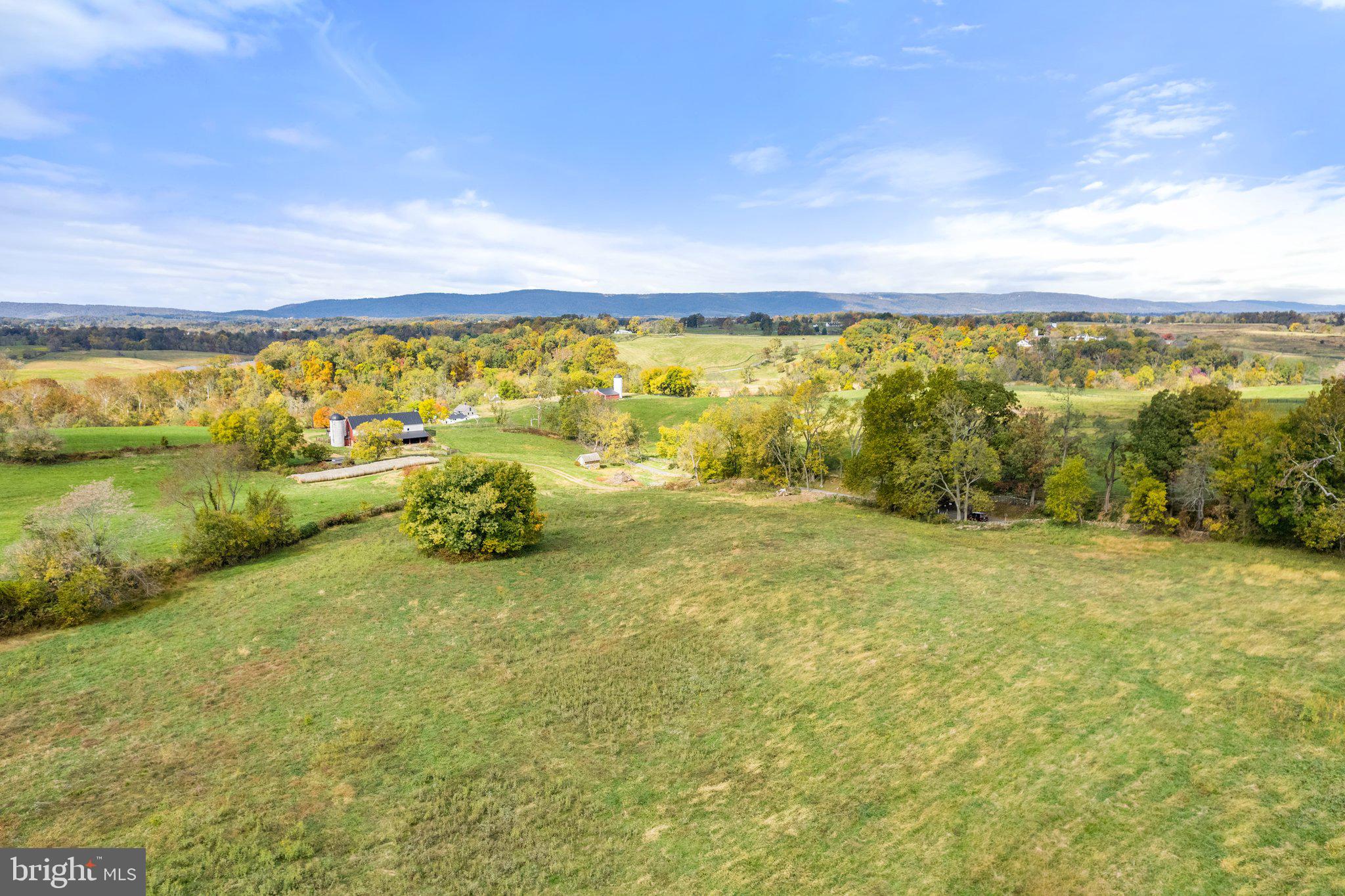 8263 Oak Spring Road Marshall, VA 20115 - Photo 8 of 12