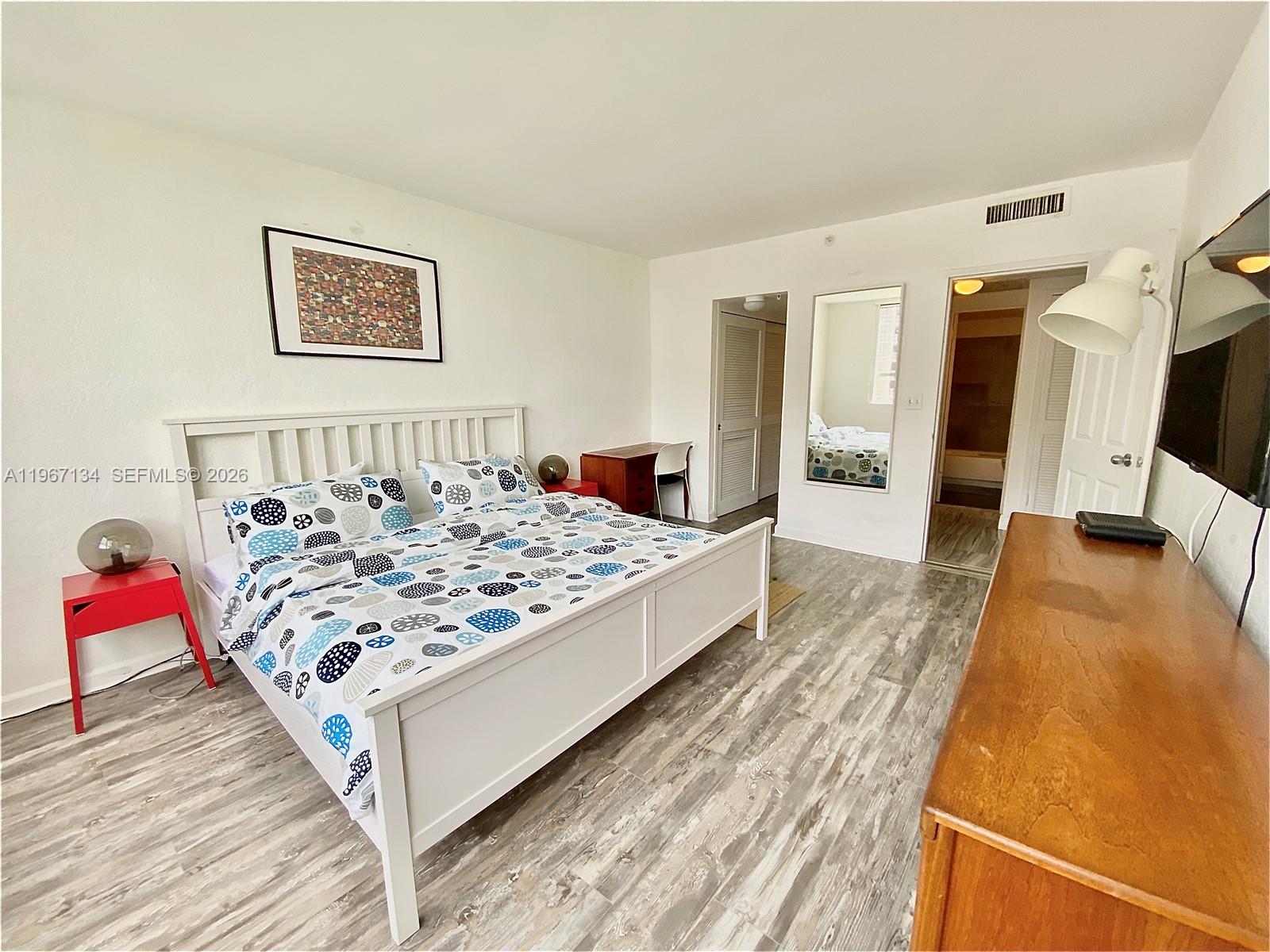 1500 Bay Road, Unit 862S Miami Beach, FL 33139 - Photo 19 of 30