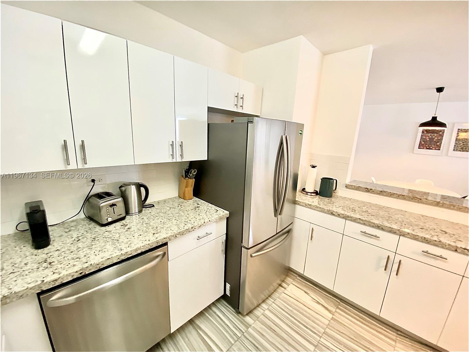 1500 Bay Road, Unit 862S Miami Beach, FL 33139 - Photo 28 of 30