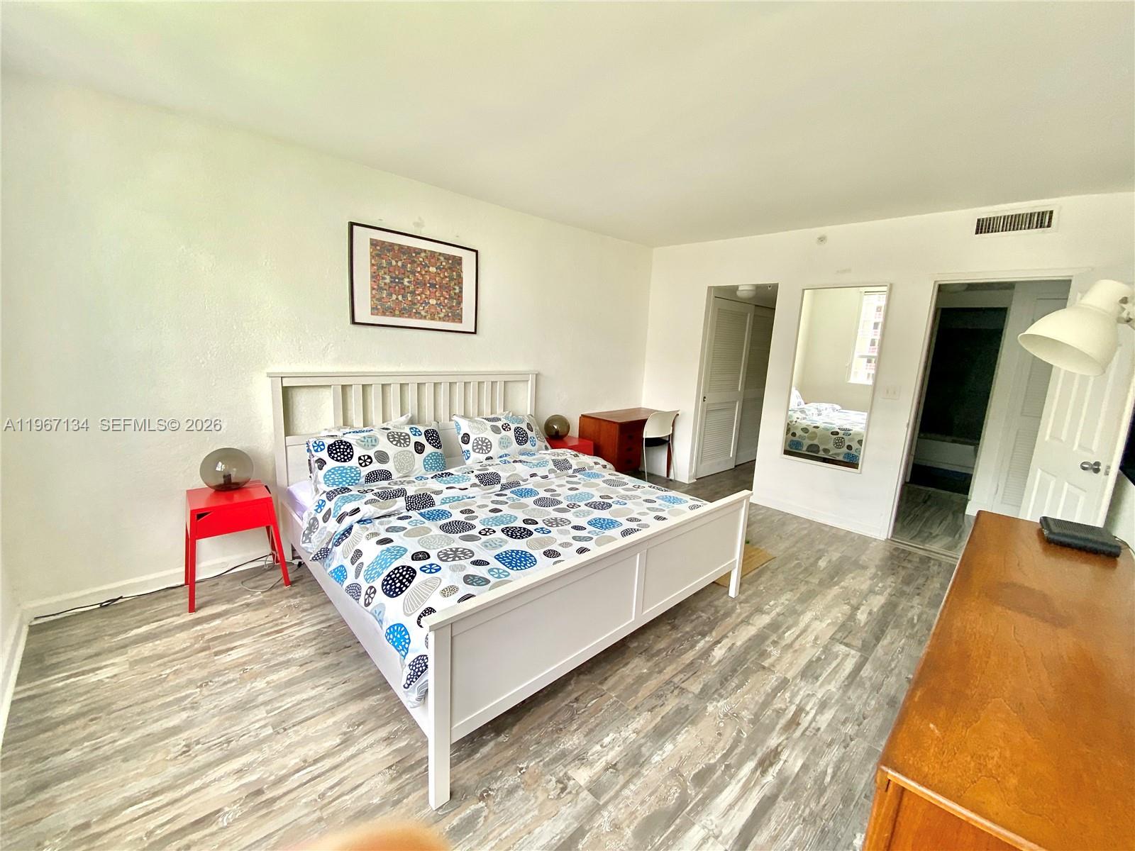 1500 Bay Road, Unit 862S Miami Beach, FL 33139 - Photo 7 of 30 Bedrooms are spacious with ample closets