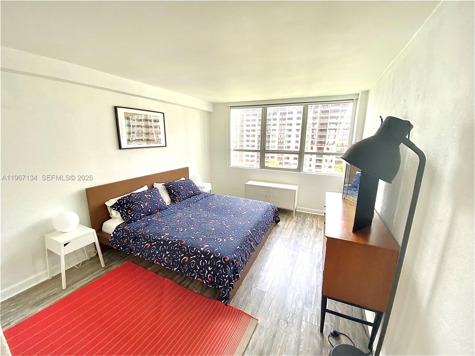 1500 Bay Road, Unit 862S Miami Beach, FL 33139 - Photo 8 of 30 Baths are modern