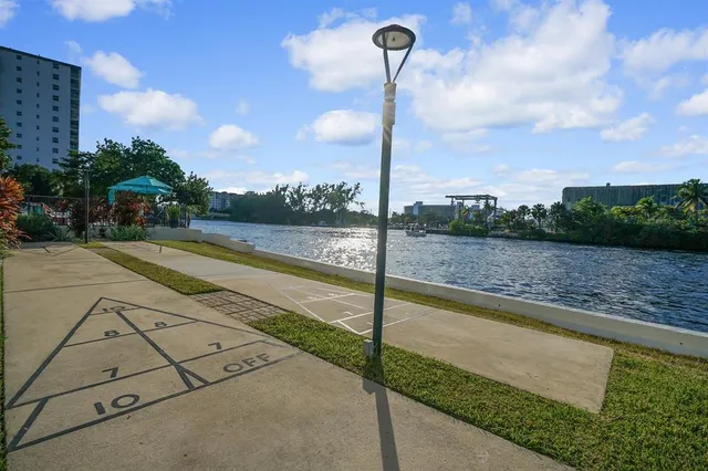 a view of a terrace with sky view