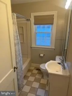 $1,895 | 1907 Mimosa Street, Fredericksburg, VA 22405