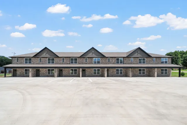 $1,250 | 112 Colson Road, Dover, TN 37058