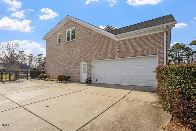 a house view with a outdoor space