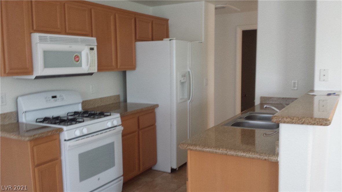 7701 West Robindale Road, Unit 250 Las Vegas, NV 89113 - Photo 6 of 25