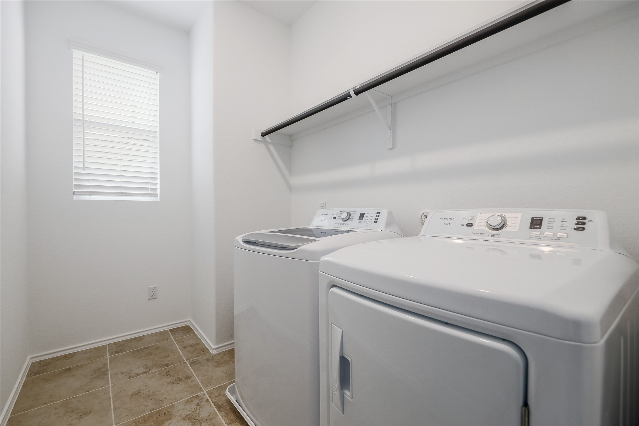 818 Affazia Lane Georgetown, TX 78628 - Photo 22 of 27 a utility room with dryer and washer