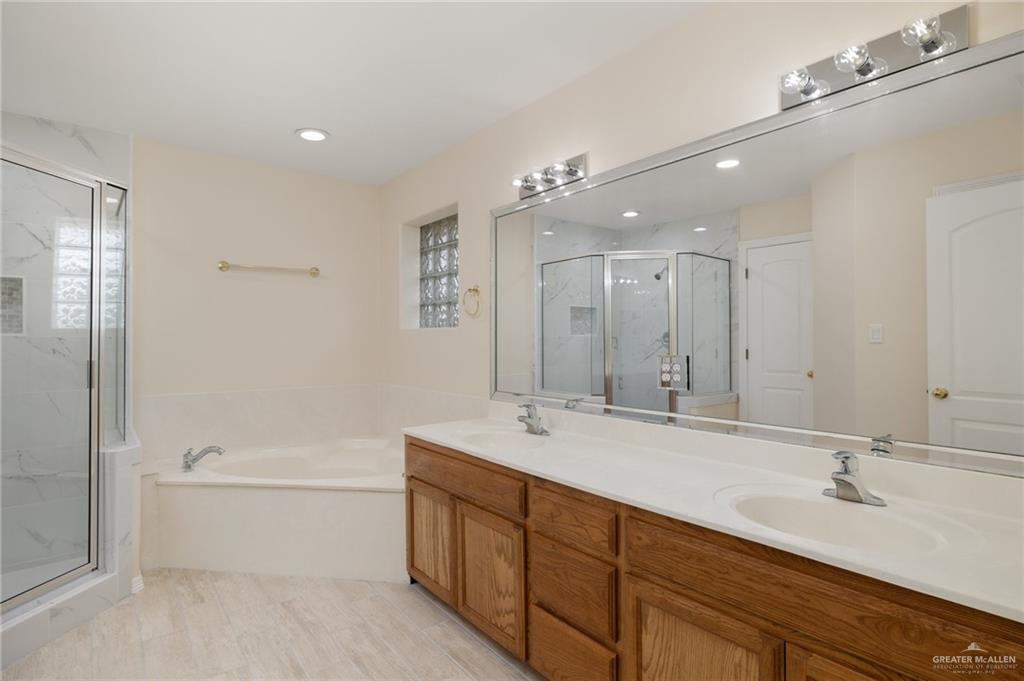 733 Ficus Street La Joya, TX 78560 - Photo 12 of 21