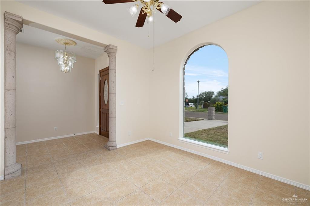 733 Ficus Street La Joya, TX 78560 - Photo 5 of 21