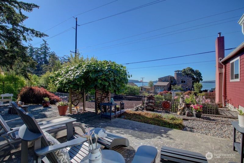 13210 Satterlee Road Anacortes, WA 98221 - Photo 22 of 35