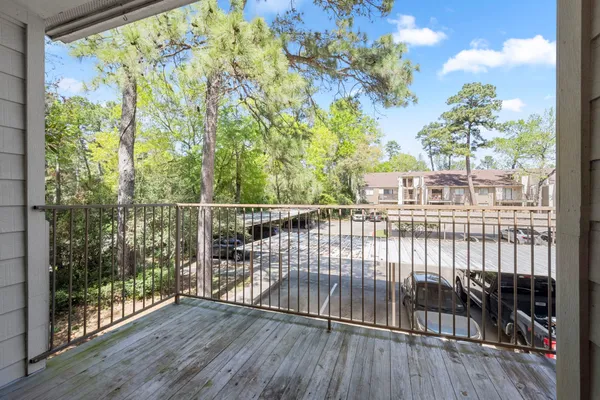 $1,250 | 3500 Tangle Brush Drive, Unit 20, The Woodlands, TX 77381