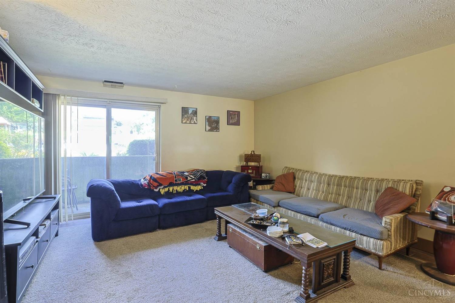 3254 North Bend Road Cincinnati, OH 45247 - Photo 16 of 28 Gallery Image 16