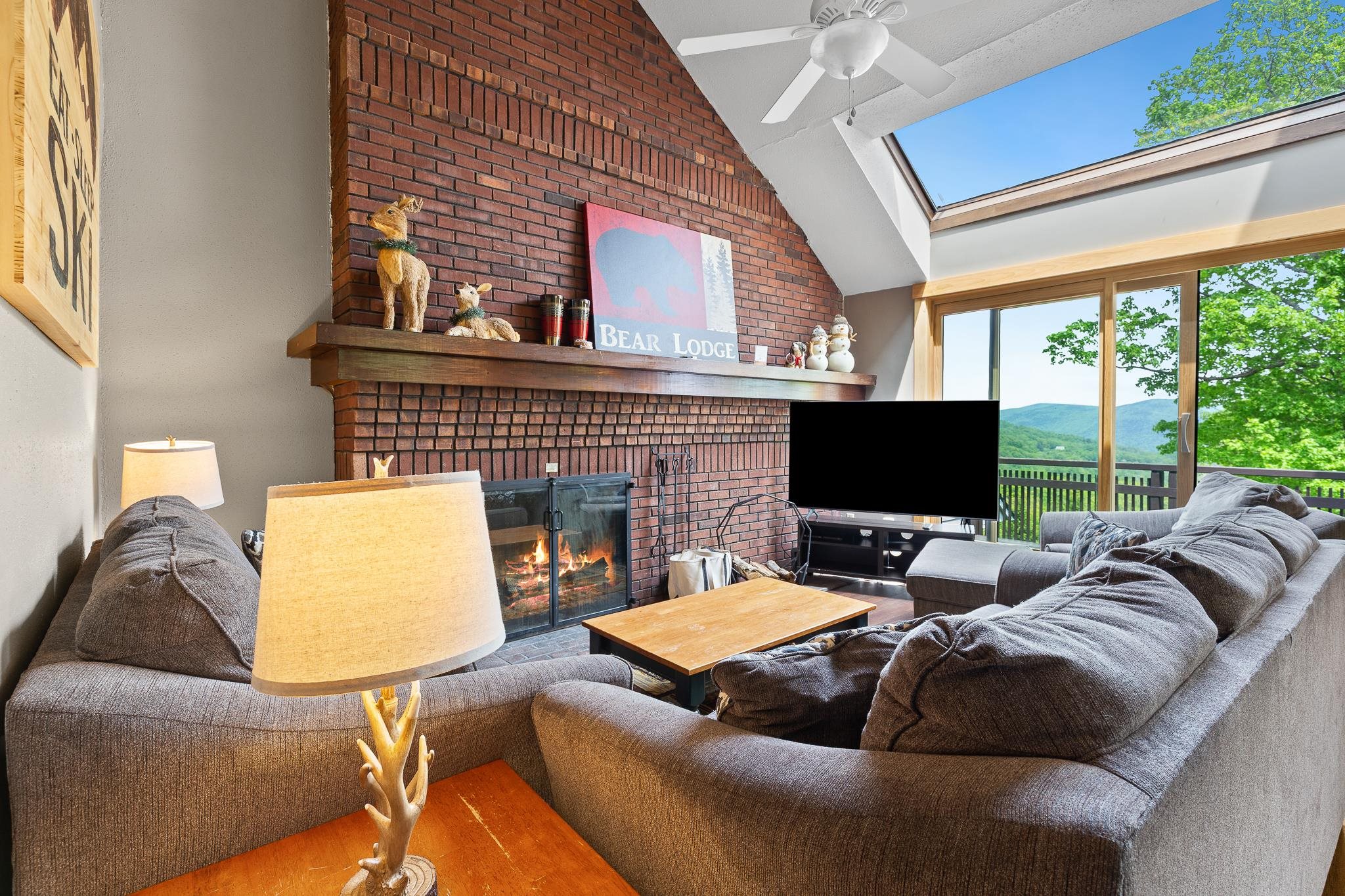 105 Timberline Road South, Unit L8 Killington, VT 05751 - Photo 4 of 39 Gallery Image 4